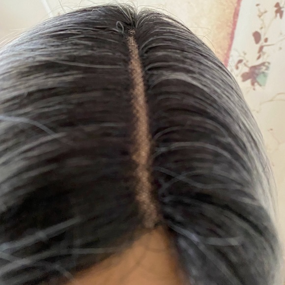 New platinum Bob synthetic lace front wig - Picture 10 of 11